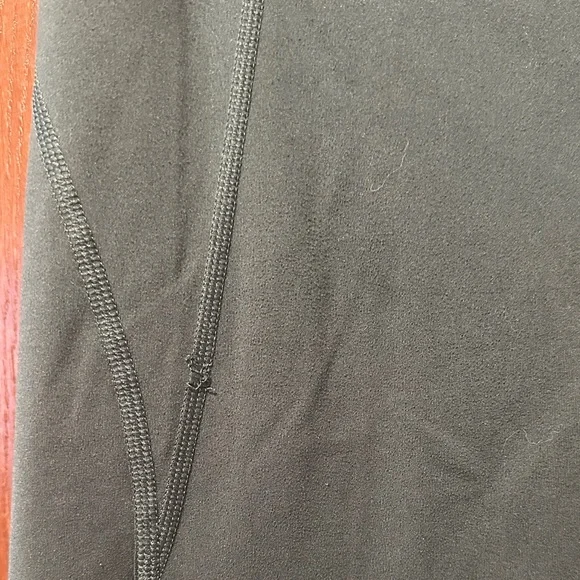 Girlfriend collective aspen compressive high rise crop *flawed* - Picture 6 of 6